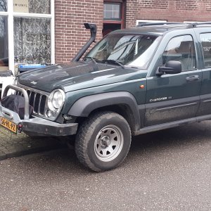 Winch bumper on my Cherokee KJ