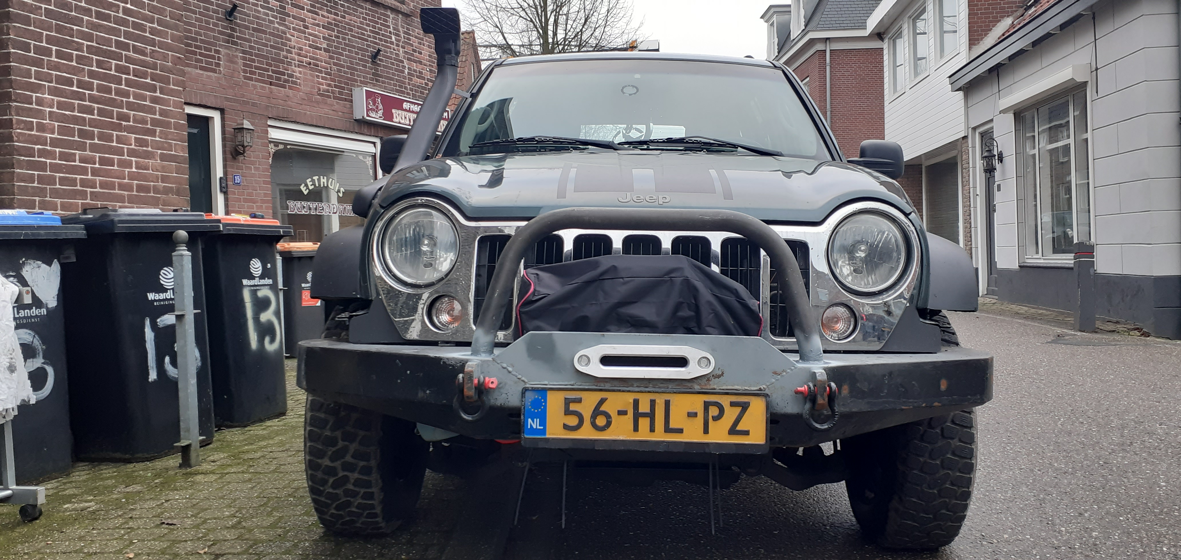 New winch bumper with bullbar on my Liberty/Cherokee